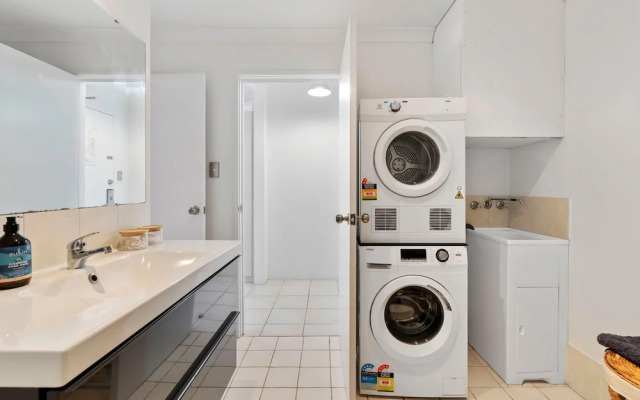 Luxury East Perth - Sleeps 2 - Superior Wifi