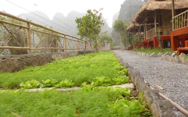 Trang An Mountain House