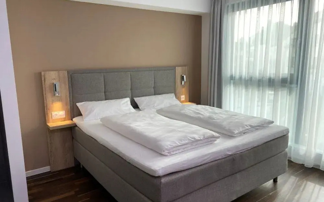 Hotel B4