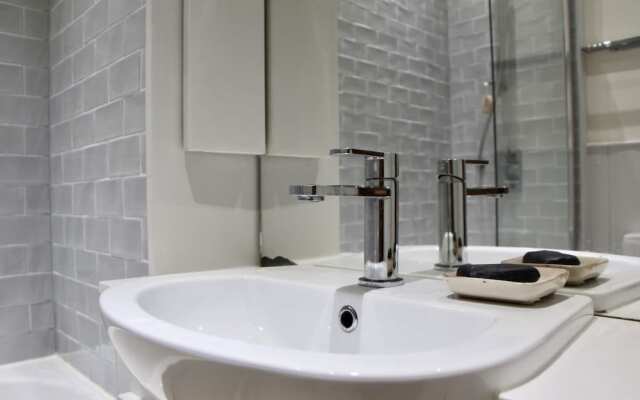 Refurbished Victorian Flat in City Centre