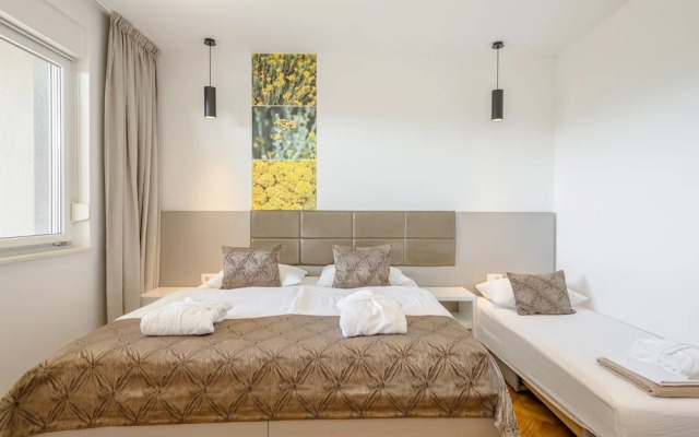 Rogac Rooms