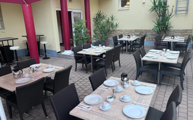 Apartment Hotel Kral