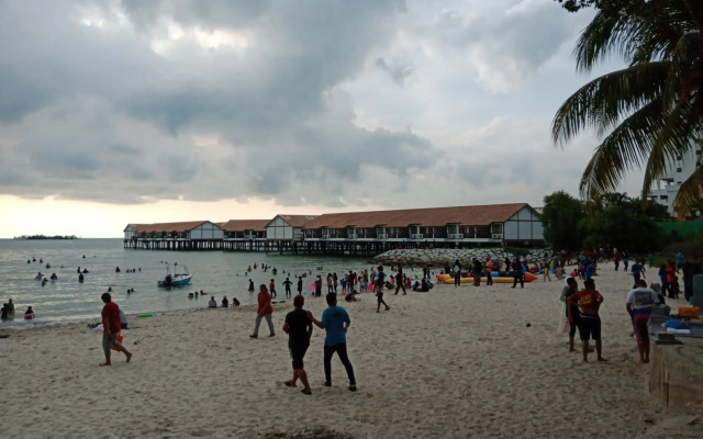 Glory Beach Resort