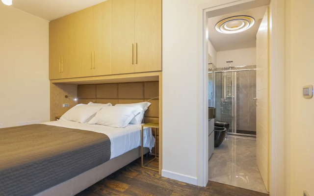 Venice New Luxury Penthouse with parking