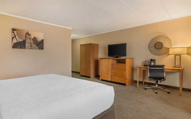 Best Western Plus Waltham Boston