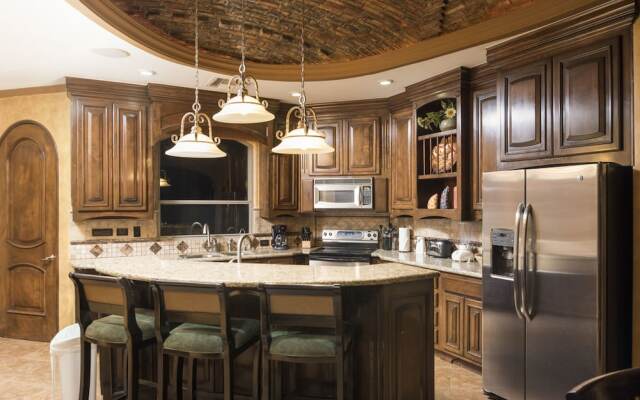 Esmeralda 3BR EA 102 by Casago