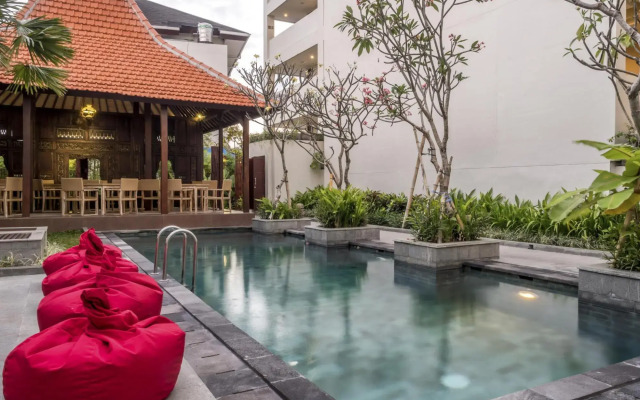 Hotel Dafam Savvoya Seminyak