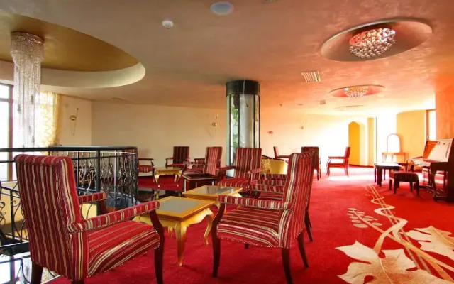 The Vineyards Resort