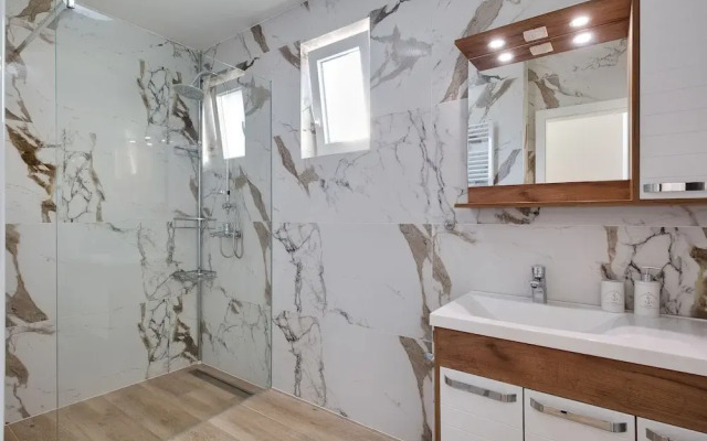 Spacious Holiday Home in Privlaka Near Sea Beach