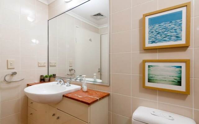 Amazing Studio with Pool in Central Sydney