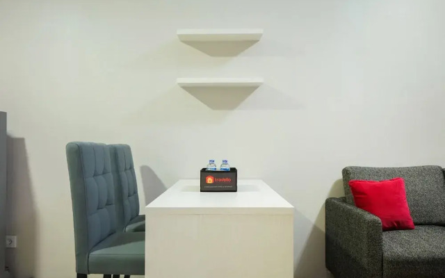 Homey and Comfy 1BR Signature Park Grande Apartment