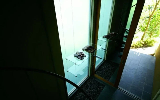 Gensen to Hanare no Oyado Tsuki