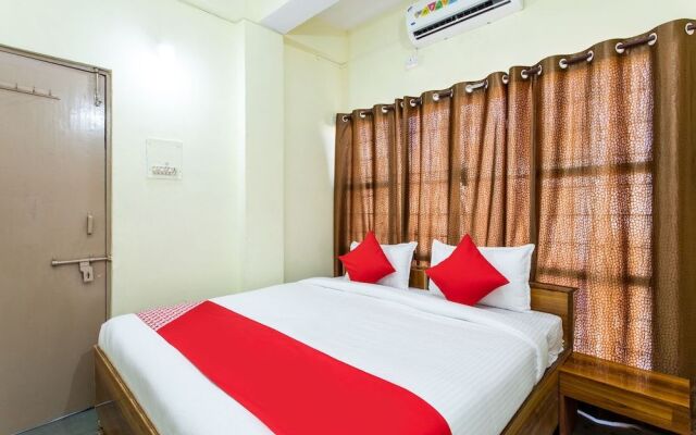 Oyo 24844 Hotel Samrat
