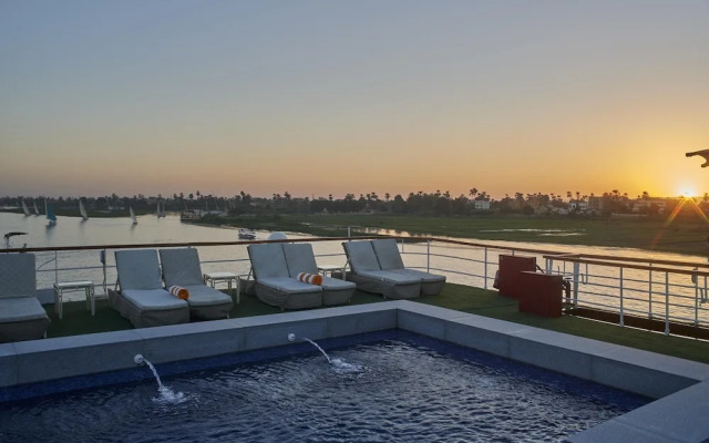 Mövenpick Royal Lily Nile Cruise, Every Monday Four Nights From Luxor, Every Friday Three Nights From Aswan - Including Excursions & Sightseeing