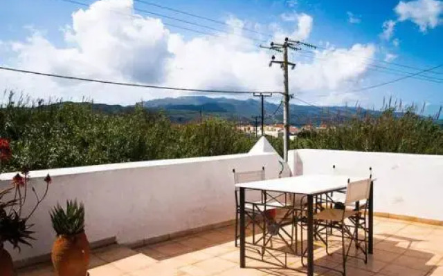 Traditional Cretan Stone House 4