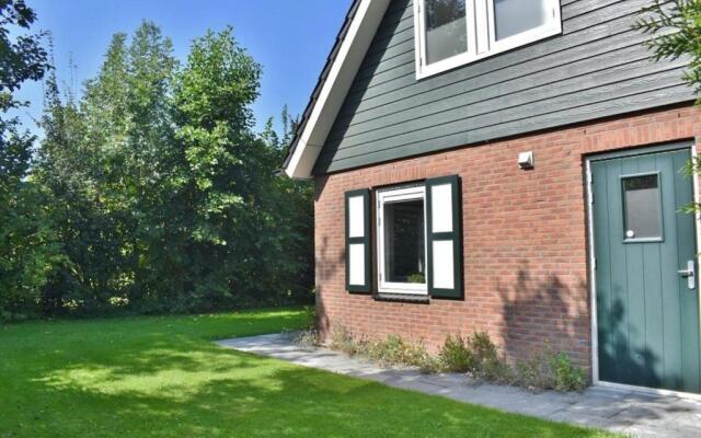 Holidayhouse - Zuidweg 18 Zonnemaire 'Park Viletta huisje 28'