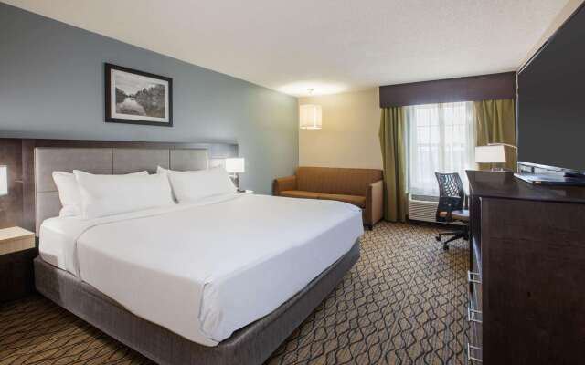 Wingate by Wyndham Roseville/Detroit