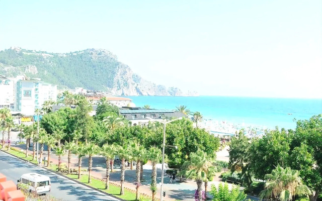 Kleopatra Beach Yildiz Hotel