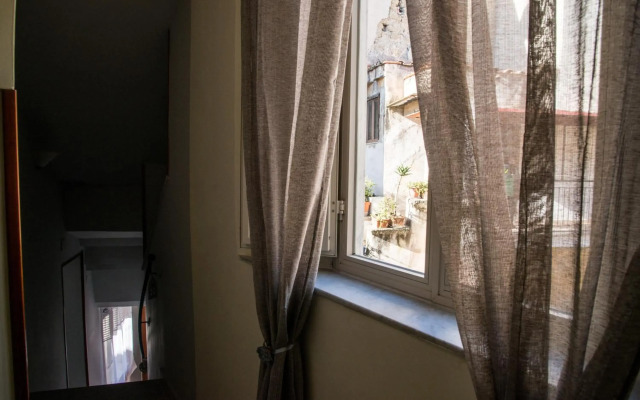 Castel Capuano Flat By DomusExtra