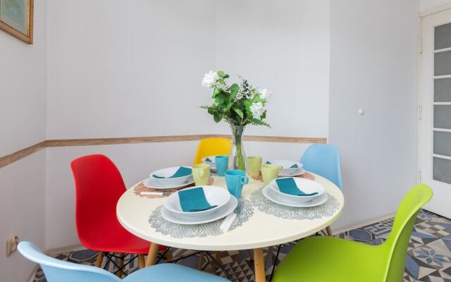 Heart of Gdansk Apartment by Renters