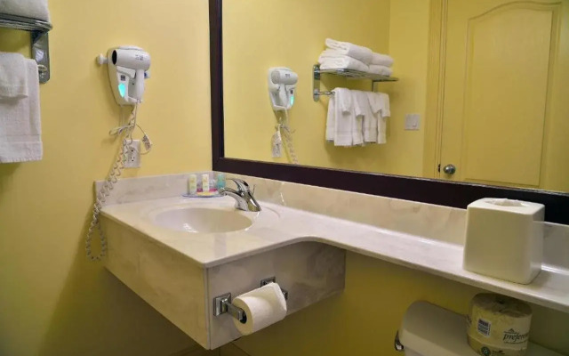 Velora Hinton, Ascend Hotel Collection