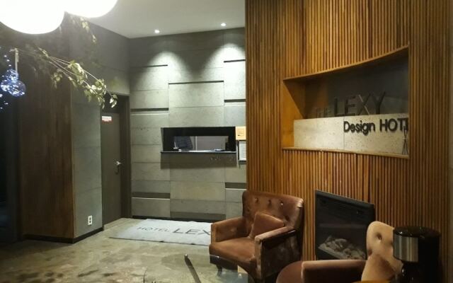 Lexy Hotel