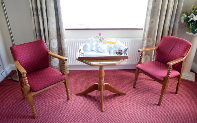 The Rhu Glenn Hotel