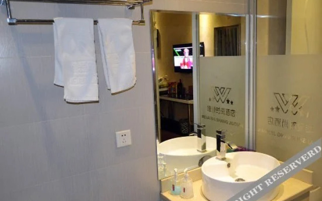 Wei'ai Fashion Hotel