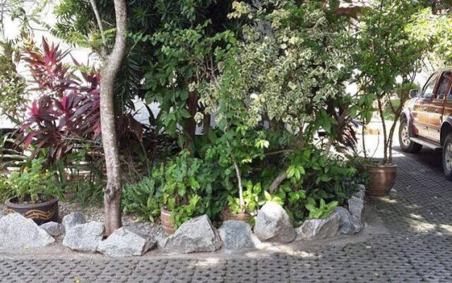 Auberge Resort