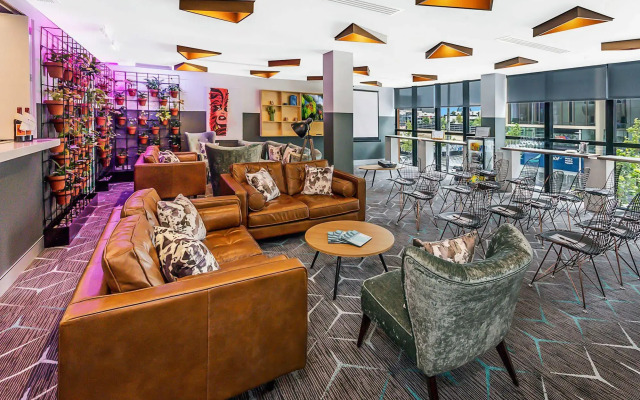 Rydges Perth Kings Square