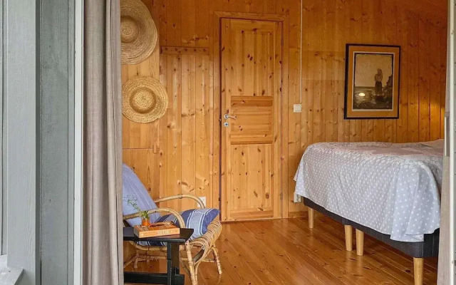 Serene Seaside Retreat in Vesteroy-by Traum