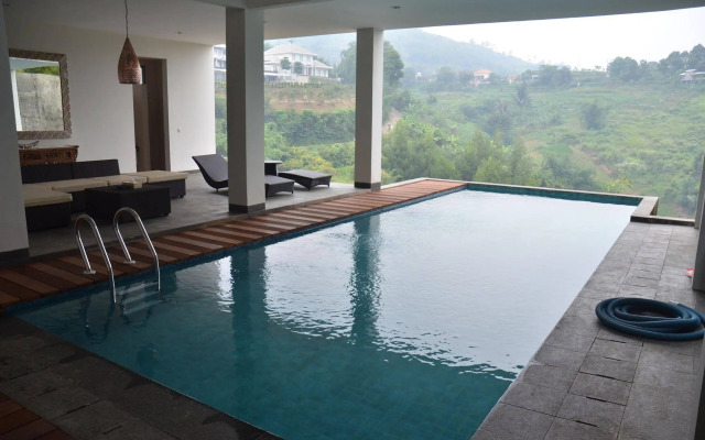 Green Forest Plantation View 6BR with Infinity Pool