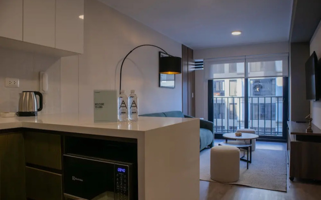w Gorgeous 1BR w Terrace in Miraflores