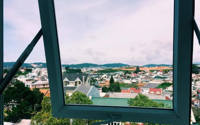 Duy Hung Hostel