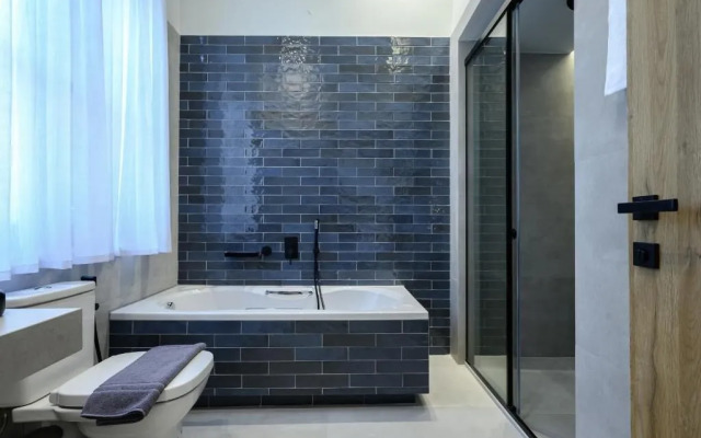 Marea Boutique Suites