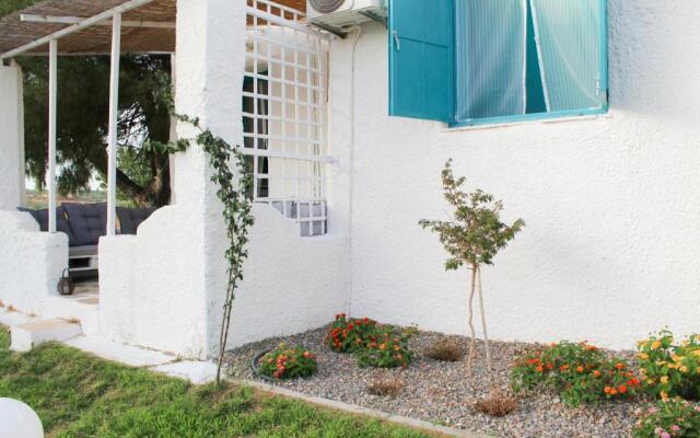 Unique Cycladic House - Private Garden Helena