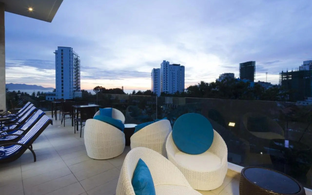 Dendro Gold Apartment