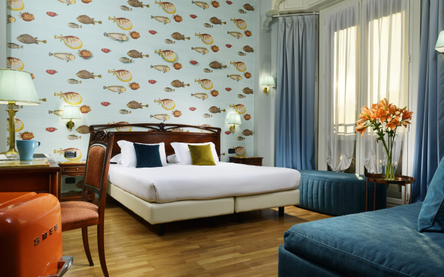 Continental Genova Hotel