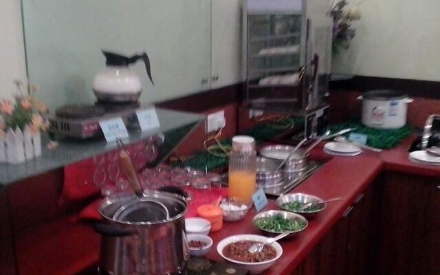 Home Inn Kunming Baita Road