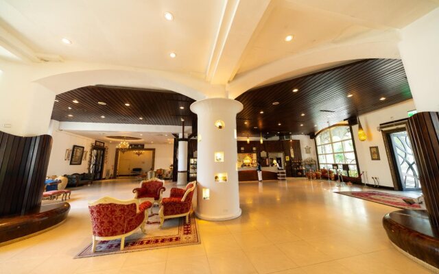 Shangrila Boutique Hotel