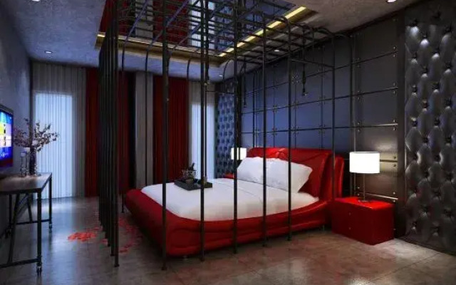 Lushan Wei'ai Theme Hotel