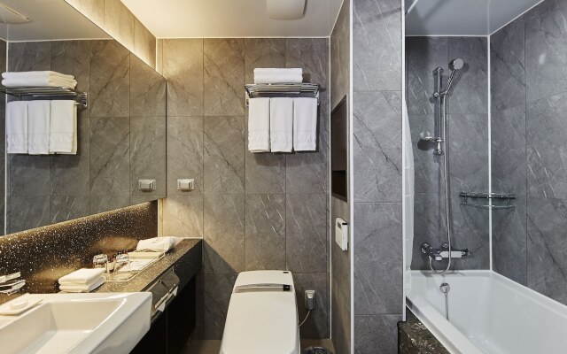 Ramada Hotel & Suites by Wyndham Gangwon Pyeongchang