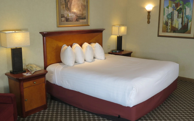 Harrah's Joliet Casino & Hotel - A Caesars Rewards Destination