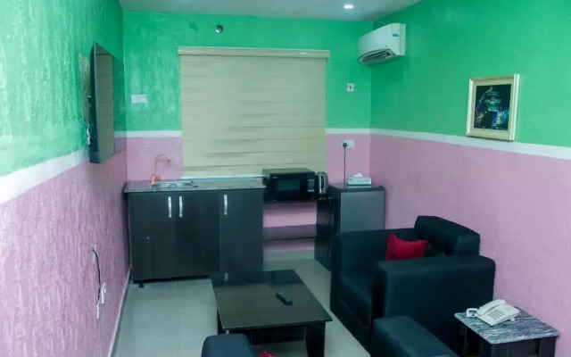 Omooke Hotel
