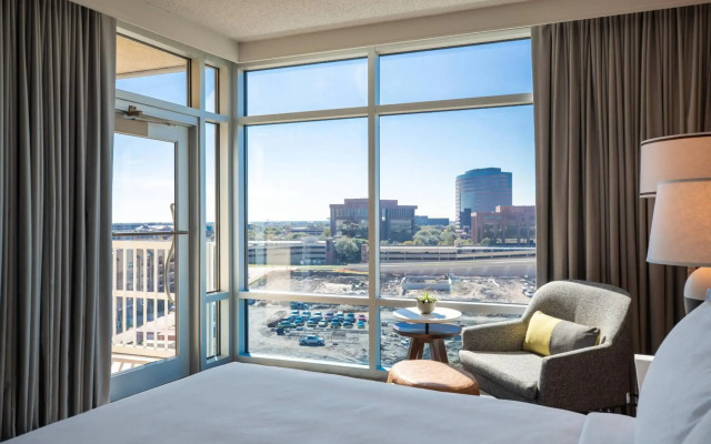 Renaissance Dallas Richardson Hotel