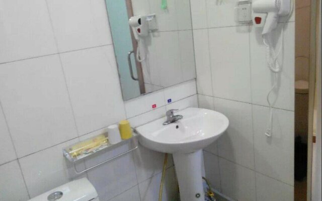 Sishui Haichang Business Hotel