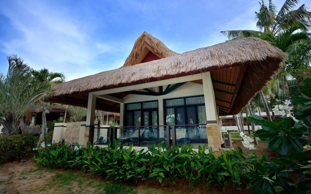 Henann Resort Alona Beach