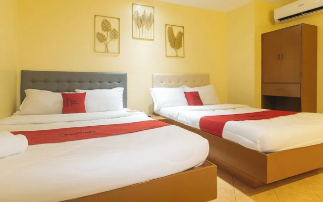Reddoorz at Comfy Inn Ermita Manila