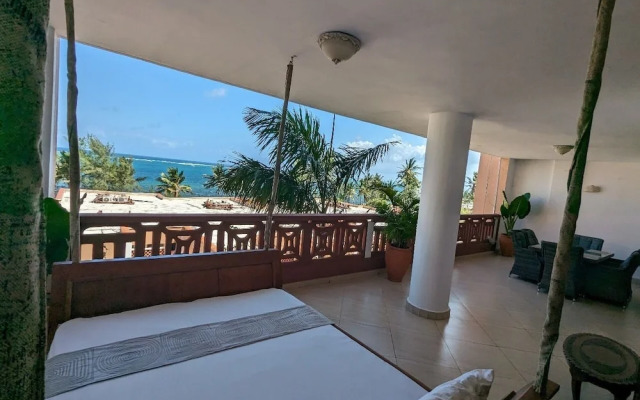 Lux Suites Lamera Beachfront Apartments
