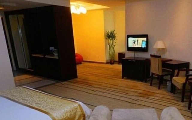Huadong International Business Hotel